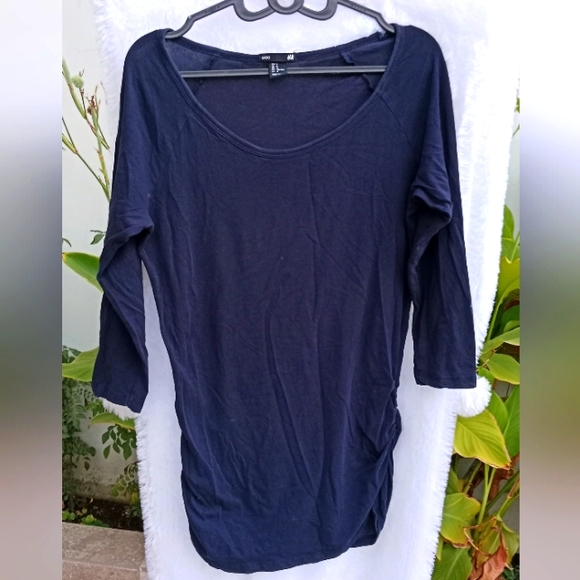 H&M Tops - H&M beautiful top